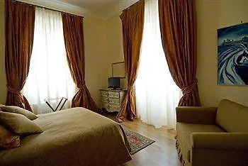 Relais Al Senato Bed & Breakfast Rome