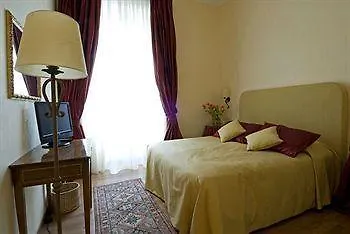 Relais Al Senato Bed & Breakfast Rome