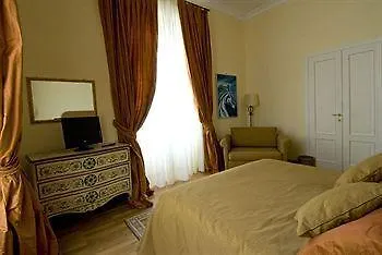 Relais Al Senato Bed & Breakfast Rome Italy