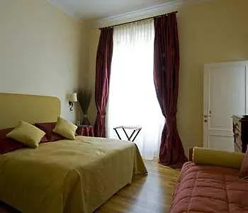 Bed and Breakfast Relais Al Senato Řím